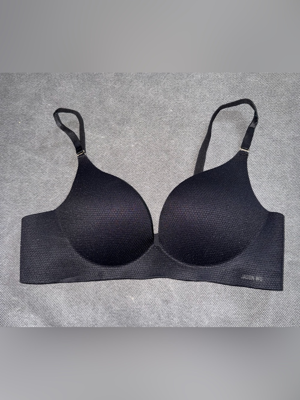 Jason Wu Black Seamless Moulded T-Shirt Bra. Sz 38C